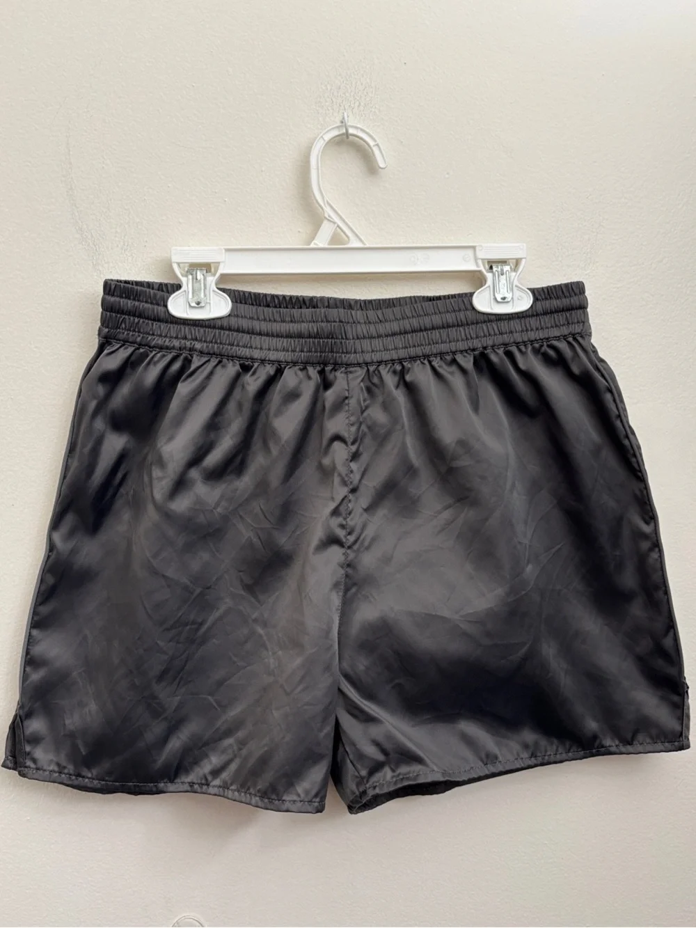 SKIMS size small utility sports shorts